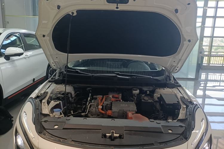 Used Hongqi E-QM5 2021 Charging Version Flagship Edition Engine Bay