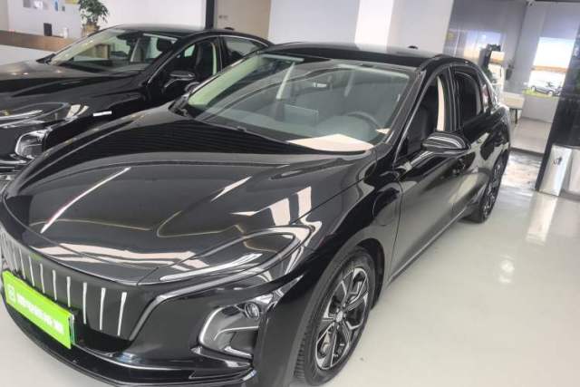 Used Hongqi E-QM5 2022 431 km Charge & Enjoy Edition