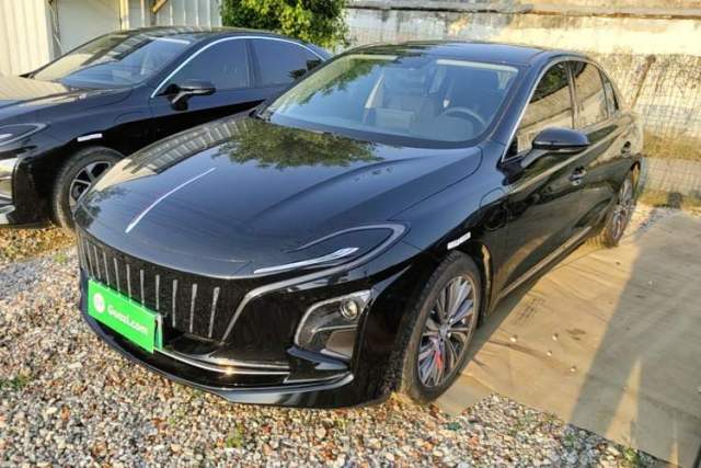 Used Hongqi E-QM5 2022 431 km Charge & Enjoy Edition