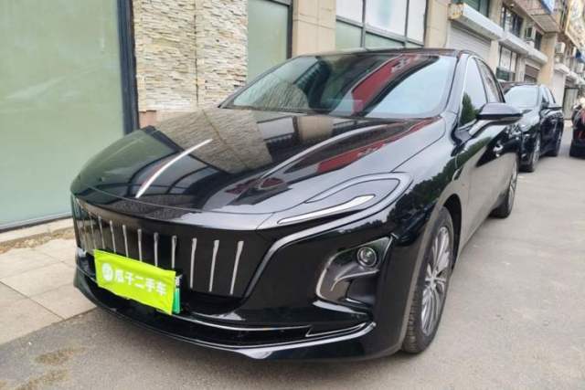 Used Hongqi E-QM5 2022 431 km Charge & Enjoy Edition