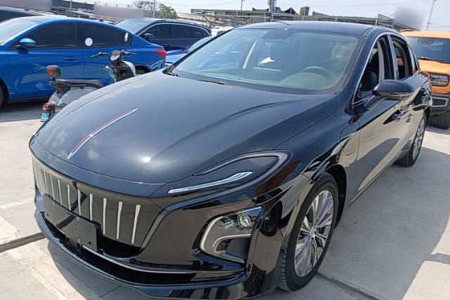 Used Hongqi E-QM5 2022 431 km Charge & Enjoy Edition