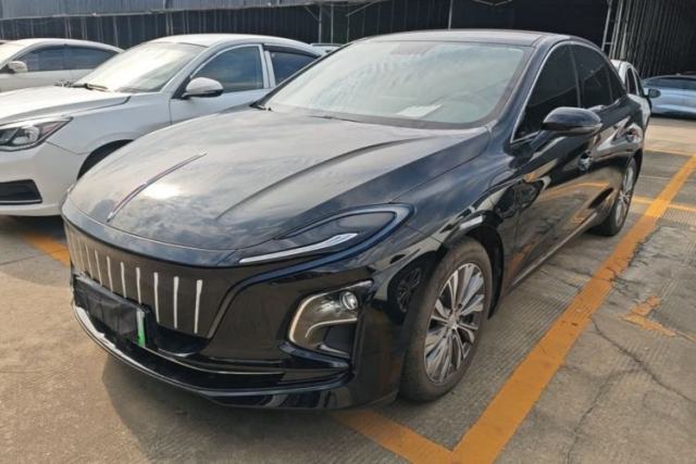Used Hongqi E-QM5 2022 431 km Charge & Enjoy Edition