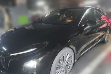 Used Hongqi E-QM5 2022 431 km Charge & Enjoy Edition