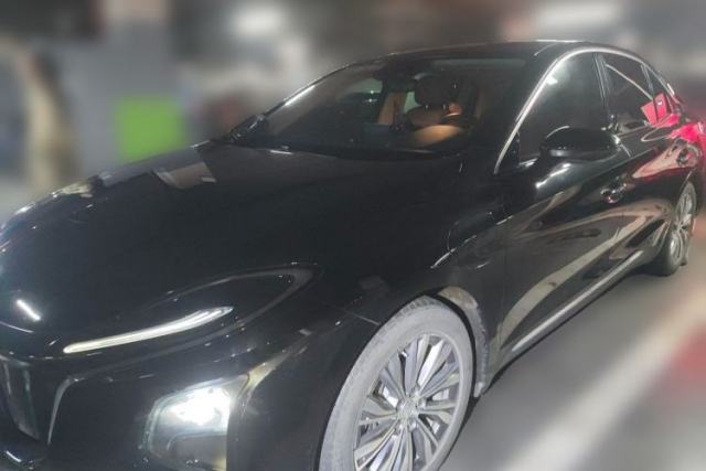 Used Hongqi E-QM5 2022 431 km Charge & Enjoy Edition