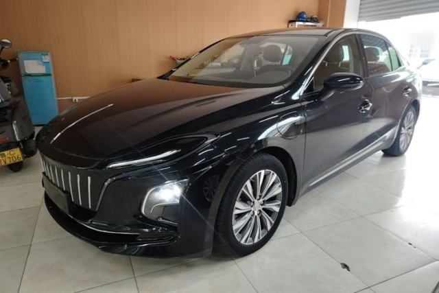 Used Hongqi E-QM5 2022 431 km Charge & Enjoy Edition