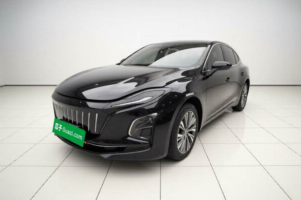 Hongqi E-QM5 2022