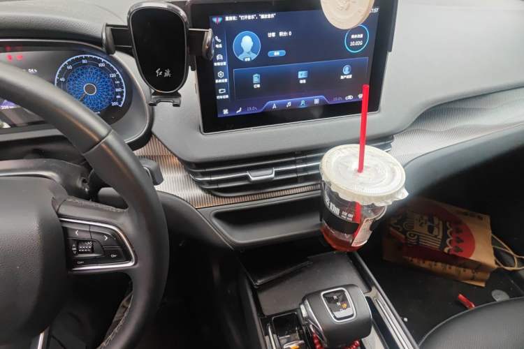 Used Hongqi E-QM5 2022 431 km Charge & Enjoy Edition Audio And AC Panel