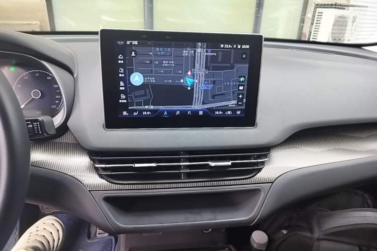 Used Hongqi E-QM5 2022 431 km Charge & Enjoy Edition Audio And AC Panel