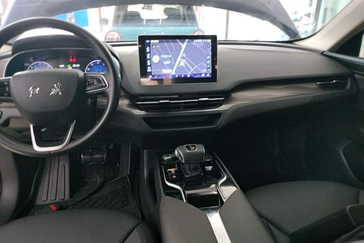 Used Hongqi E-QM5 2022 431 km Charge & Enjoy Edition Audio And AC Panel