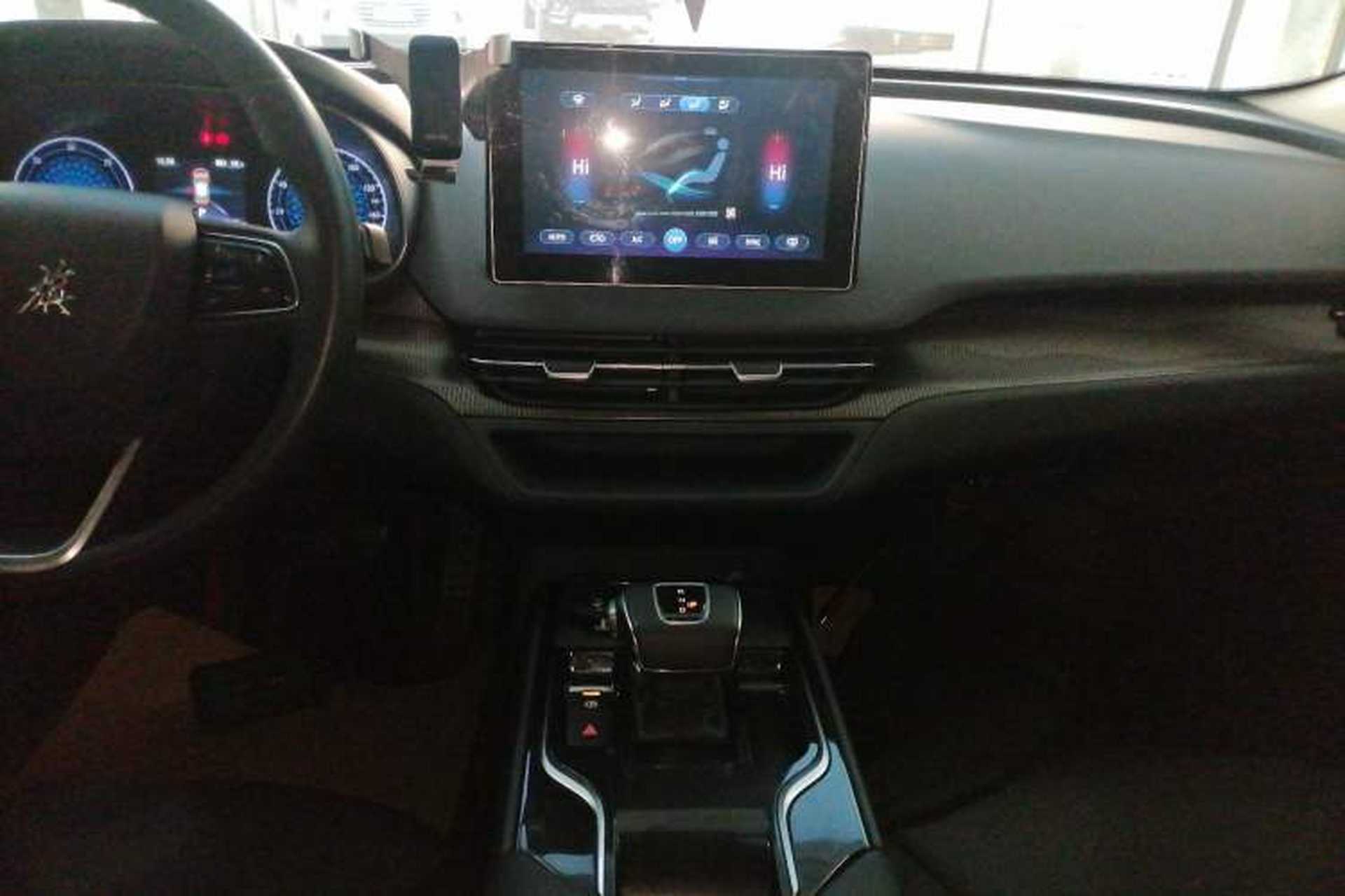 Used Hongqi E-QM5 2022 431 km Charge & Enjoy Edition Audio And AC Panel