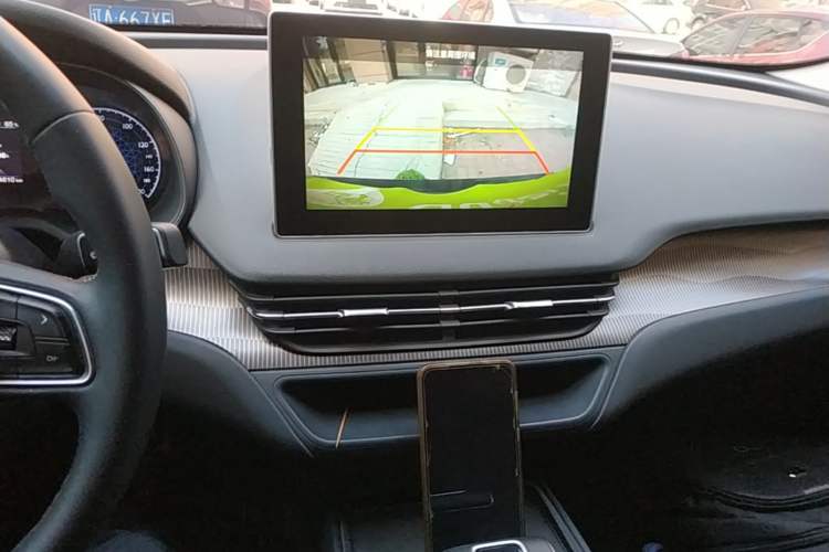 Used Hongqi E-QM5 2022 431 km Charge & Enjoy Edition Audio And AC Panel