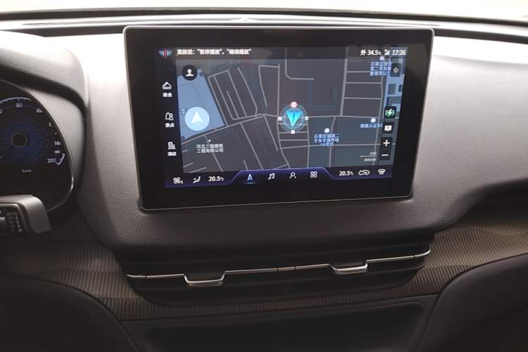 Used Hongqi E-QM5 2022 431 km Charge & Enjoy Edition Audio And AC Panel