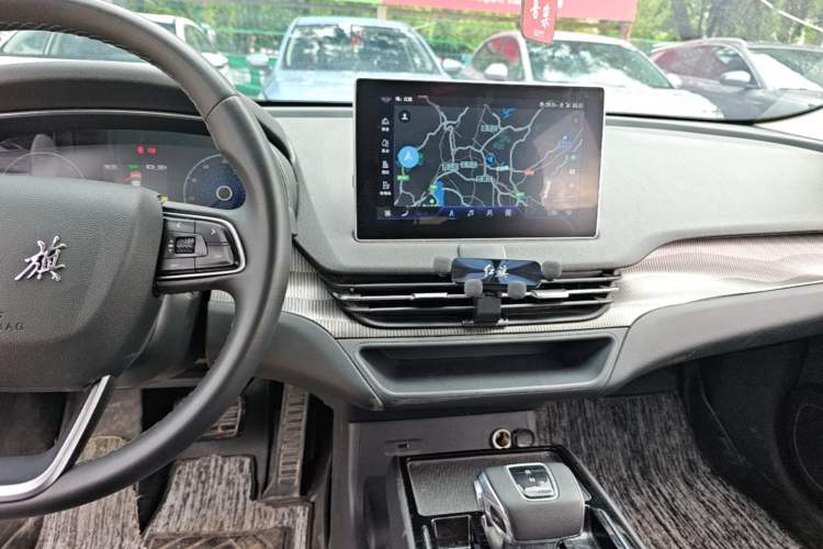 Used Hongqi E-QM5 2022 431 km Charge & Enjoy Edition Audio And AC Panel