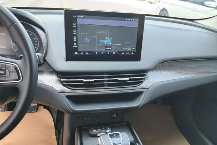 Used Hongqi E-QM5 2022 431 km Charge & Enjoy Edition Audio And AC Panel