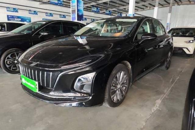 Used Hongqi E-QM5 2022 431 km Charge & Enjoy Edition