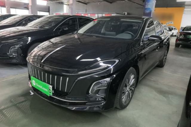 Used Hongqi E-QM5 2022 431 km Charge & Enjoy Edition