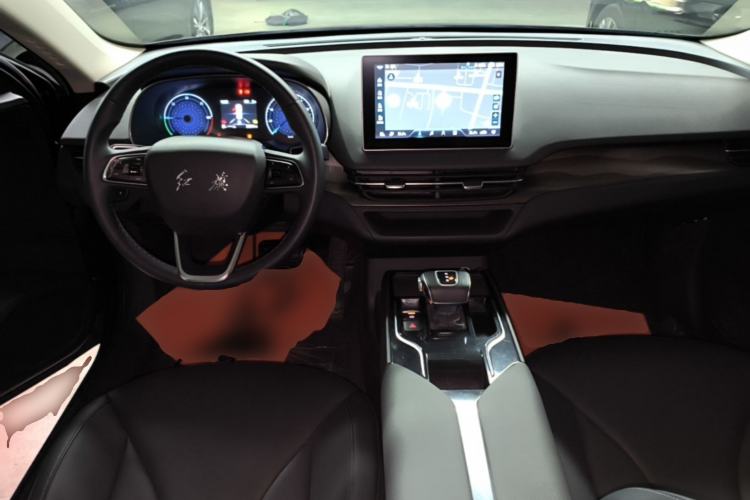 Used Hongqi E-QM5 2022 431 km Charge & Enjoy Edition Center Console