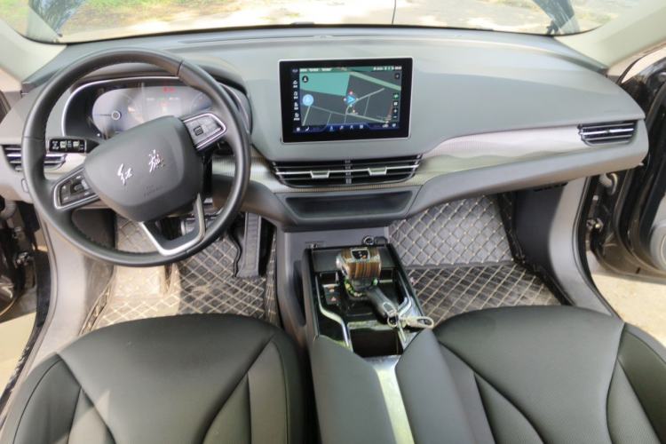 Used Hongqi E-QM5 2022 431 km Charge & Enjoy Edition Center Console