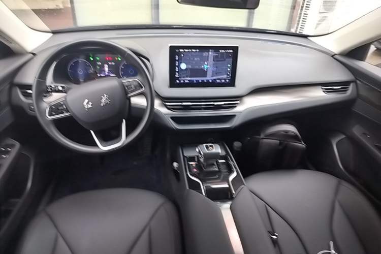 Used Hongqi E-QM5 2022 431 km Charge & Enjoy Edition Center Console