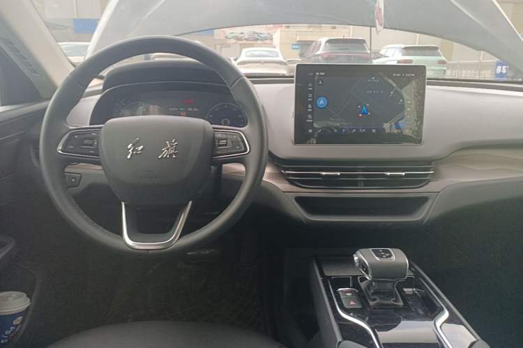 Used Hongqi E-QM5 2022 431 km Charge & Enjoy Edition Center Console