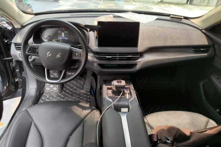 Used Hongqi E-QM5 2022 431 km Charge & Enjoy Edition Center Console