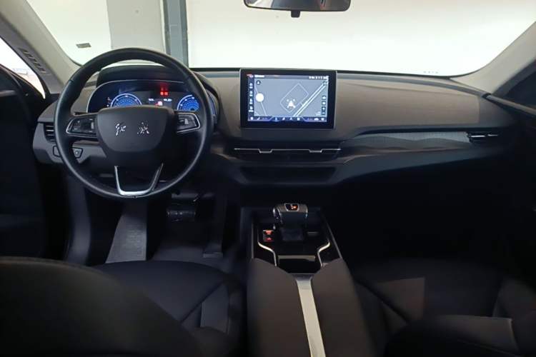 Used Hongqi E-QM5 2022 431 km Charge & Enjoy Edition Center Console