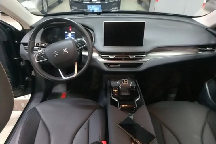 Used Hongqi E-QM5 2022 431 km Charge & Enjoy Edition Center Console