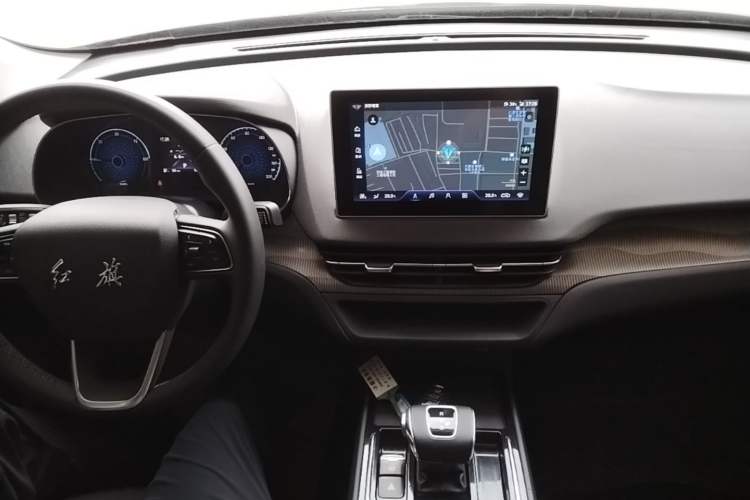 Used Hongqi E-QM5 2022 431 km Charge & Enjoy Edition Center Console
