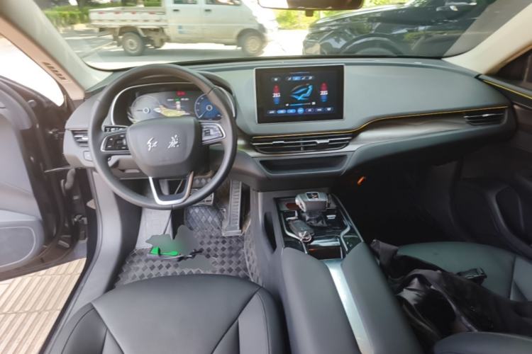 Used Hongqi E-QM5 2022 431 km Charge & Enjoy Edition Center Console