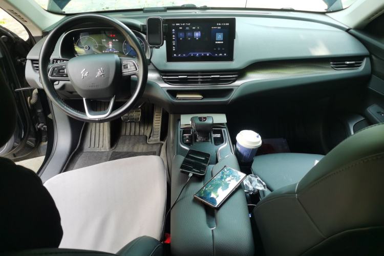Used Hongqi E-QM5 2022 431 km Charge & Enjoy Edition Center Console