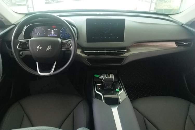 Used Hongqi E-QM5 2022 431 km Charge & Enjoy Edition Center Console
