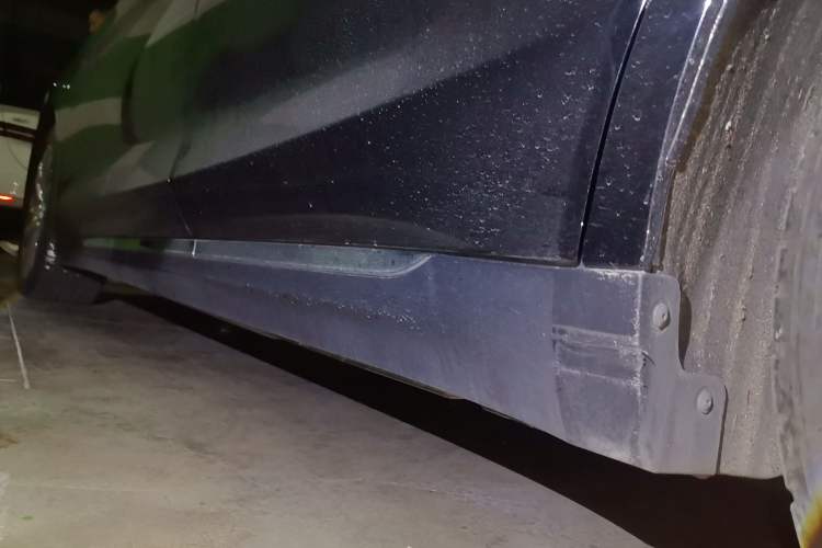 Used Hongqi E-QM5 2022 431 km Charge & Enjoy Edition Chassis Rear Left
