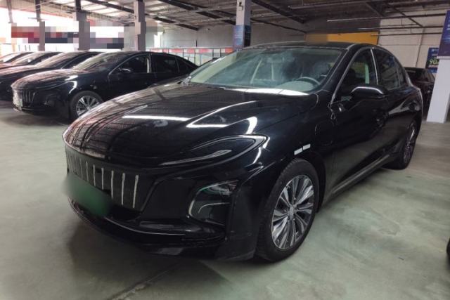 Used Hongqi E-QM5 2022 431 km Charge & Enjoy Edition