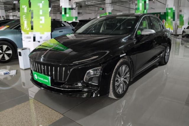 Used Hongqi E-QM5 2022 431 km Charge & Enjoy Edition
