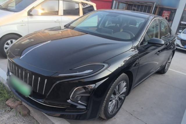 Used Hongqi E-QM5 2022 431 km Charge & Enjoy Edition