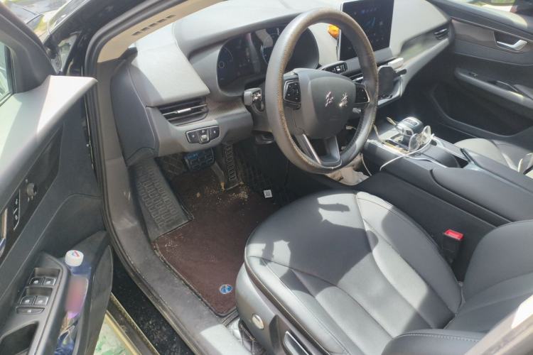 Used Hongqi E-QM5 2022 431 km Charge & Enjoy Edition Driver Seat
