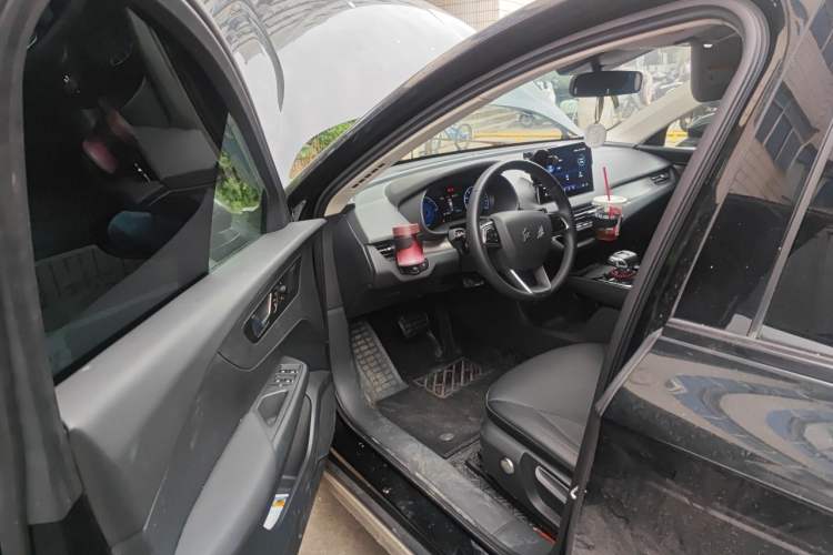 Used Hongqi E-QM5 2022 431 km Charge & Enjoy Edition Driver Seat