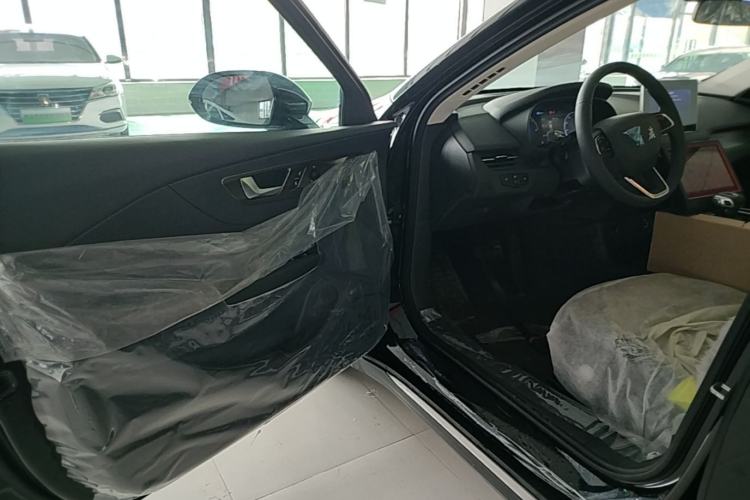 Used Hongqi E-QM5 2022 431 km Charge & Enjoy Edition Driver Seat