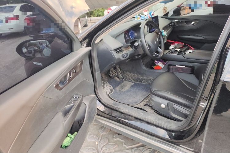 Used Hongqi E-QM5 2022 431 km Charge & Enjoy Edition Driver Seat