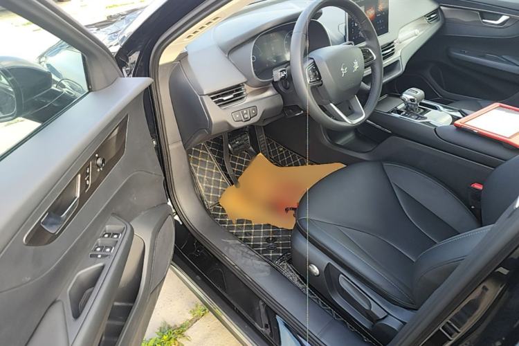 Used Hongqi E-QM5 2022 431 km Charge & Enjoy Edition Driver Seat