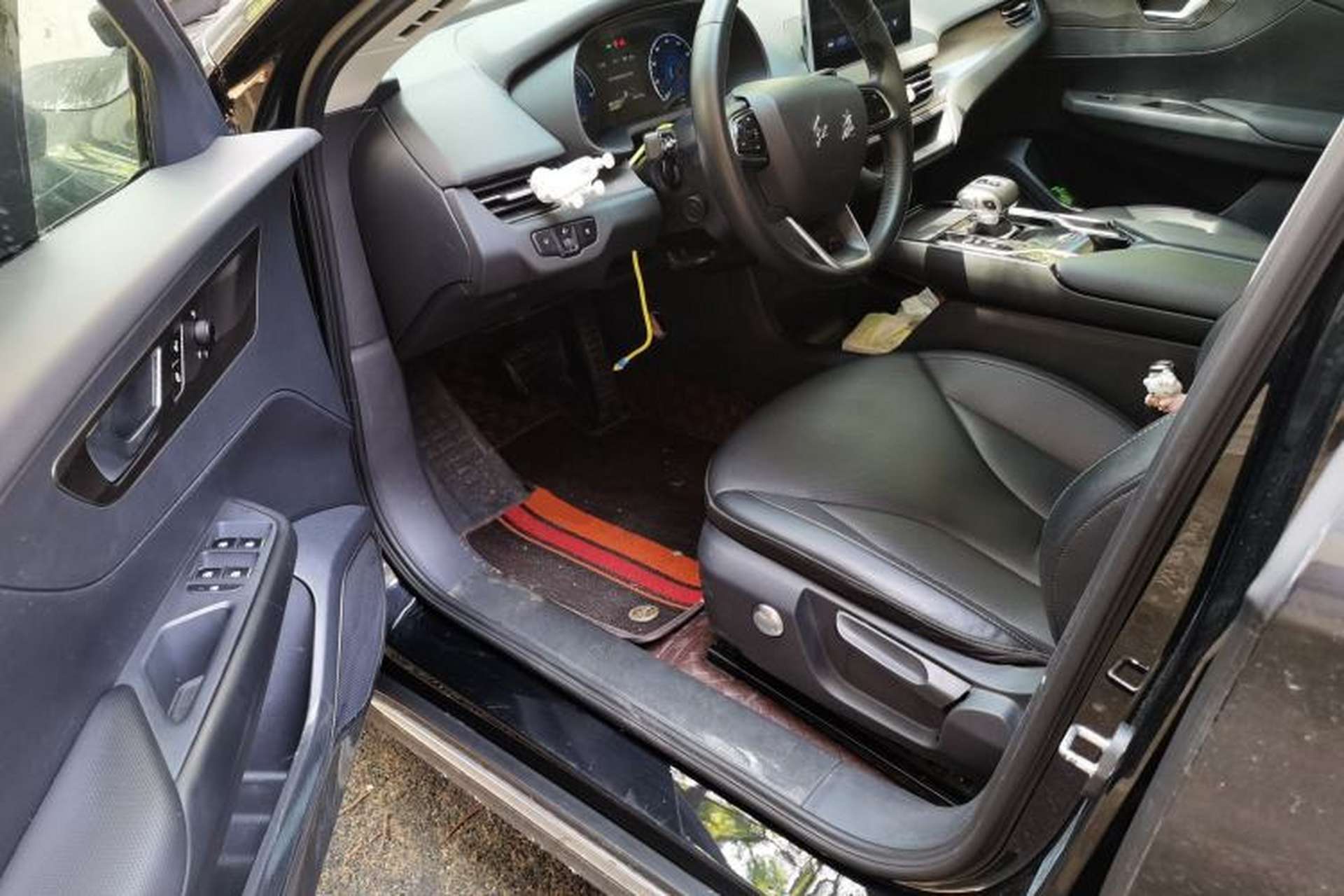Used Hongqi E-QM5 2022 431 km Charge & Enjoy Edition Driver Seat