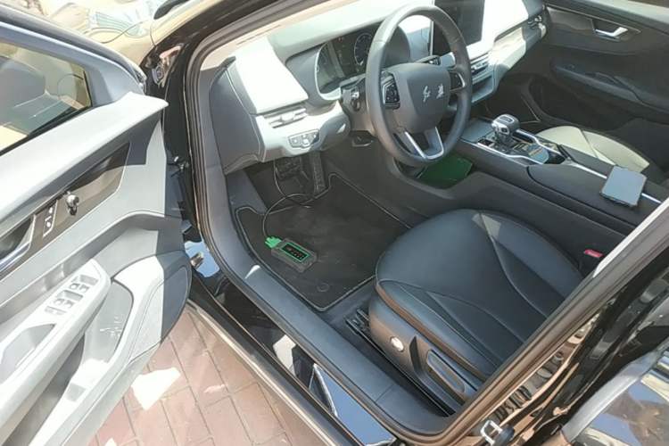 Used Hongqi E-QM5 2022 431 km Charge & Enjoy Edition Driver Seat