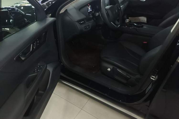 Used Hongqi E-QM5 2022 431 km Charge & Enjoy Edition Driver Seat
