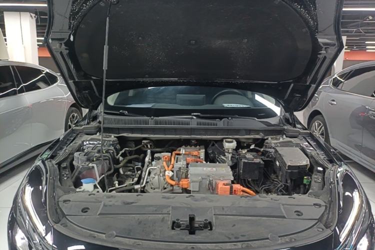 Used Hongqi E-QM5 2022 431 km Charge & Enjoy Edition Engine Bay