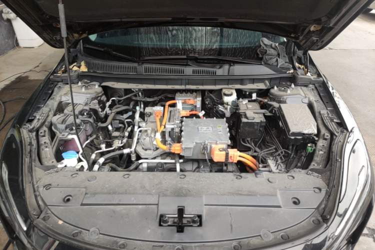 Used Hongqi E-QM5 2022 431 km Charge & Enjoy Edition Engine Bay