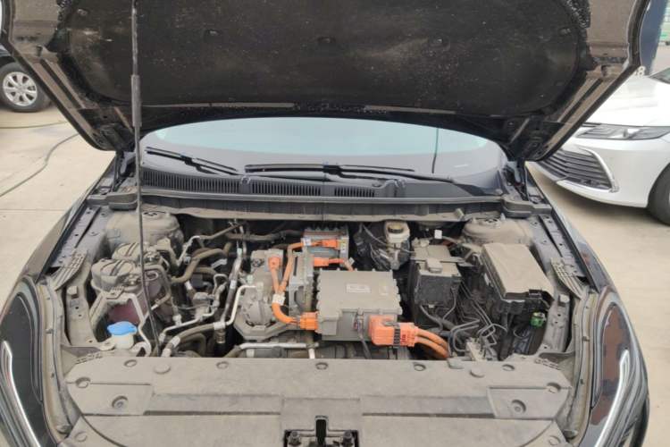 Used Hongqi E-QM5 2022 431 km Charge & Enjoy Edition Engine Bay