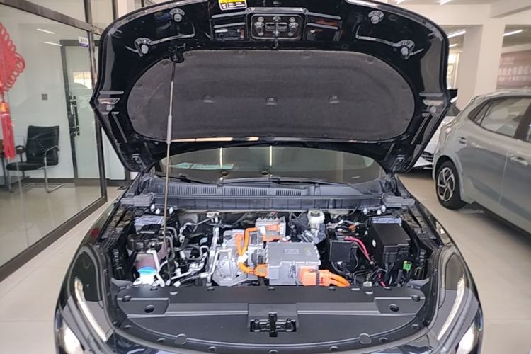 Used Hongqi E-QM5 2022 431 km Charge & Enjoy Edition Engine Bay