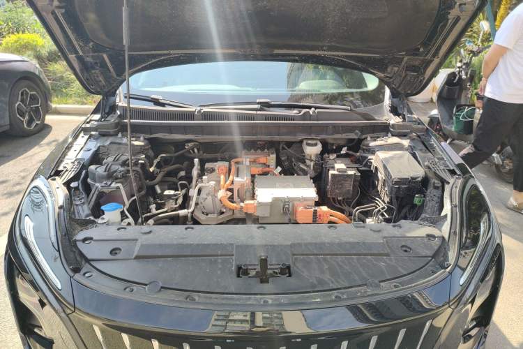 Used Hongqi E-QM5 2022 431 km Charge & Enjoy Edition Engine Bay