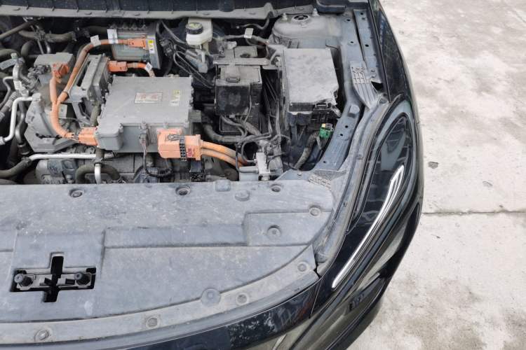 Used Hongqi E-QM5 2022 431 km Charge & Enjoy Edition Engine Bay Left