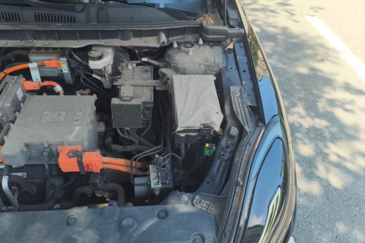 Used Hongqi E-QM5 2022 431 km Charge & Enjoy Edition Engine Bay Left